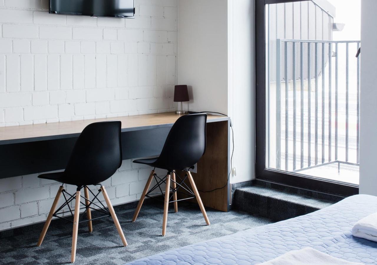Self Check-In Hotel Railway Apartments Вилнюс Екстериор снимка